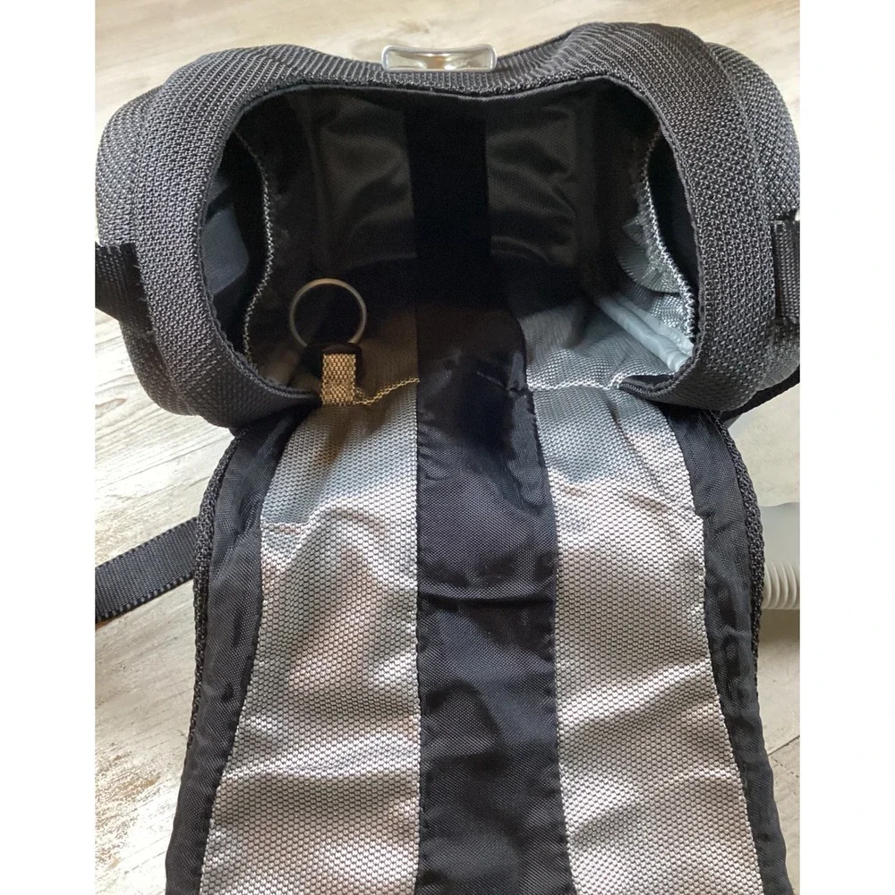 Tumi Black Ballistic Nylon Crossbody Messenger Bag Small Tech Travel Pouch - Picture 5 of 8